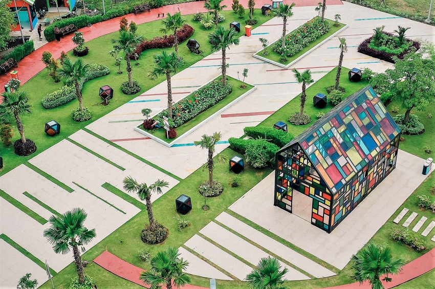 Taman Mozaik Surabaya