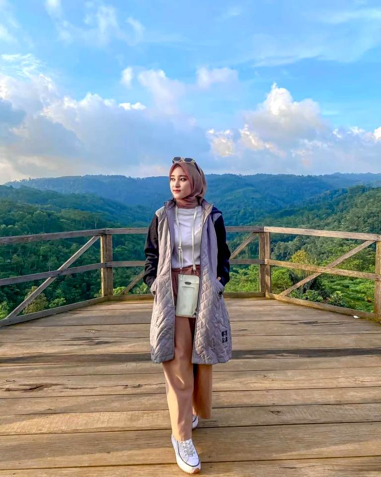 Bukit Dewi Manggung-3