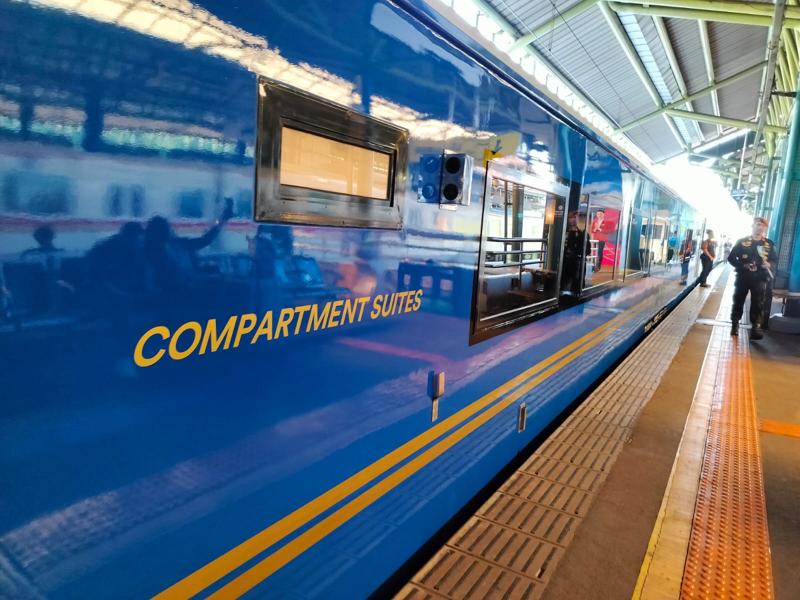 Kereta Suite Class Compartement