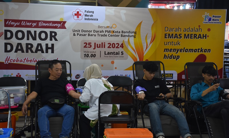 Peminat Kegiatan Donor Darah di Pasar Baru Cukup Tinggi