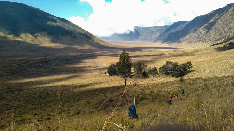 Jalur Pendakian Gunung Semeru