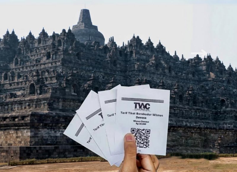 Pelataran Candi Borobudur