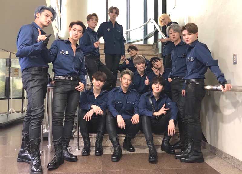 Konser Seventeen