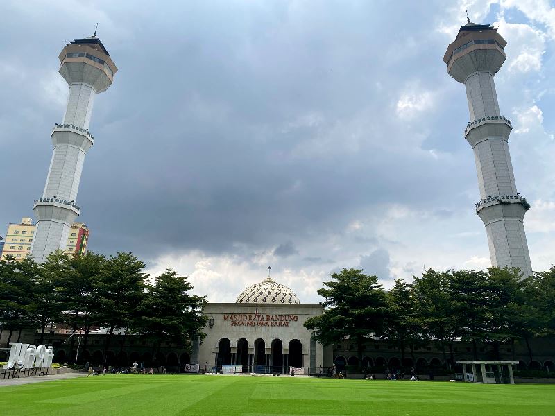 Rawat Masjid Raya