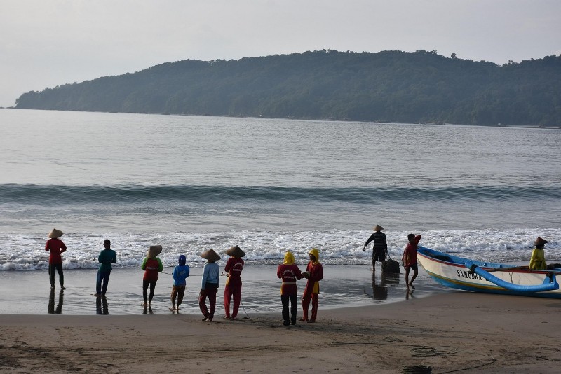 Pantai Batukaras