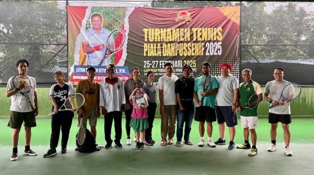 Lapangan Tenis