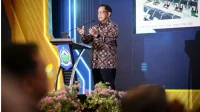 Memberi Sinyal