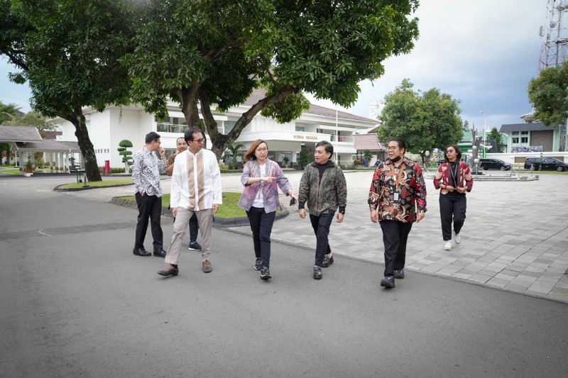 Gedung Agung