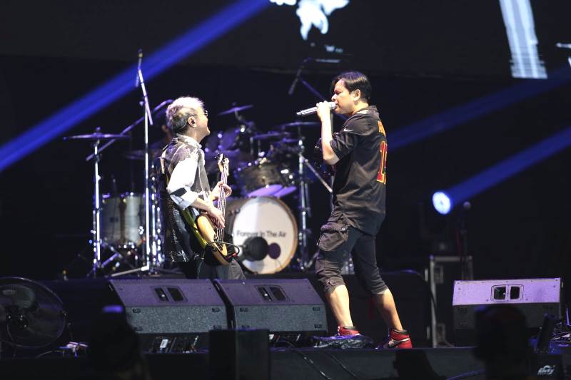 Grup Band GIGI Lapangan Tegalega