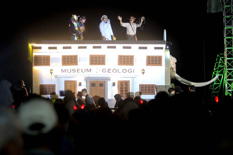 Museum Geologi Sumirat Bandung Citylight Carnival