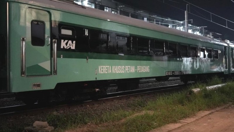 gerbong kereta khusus petani