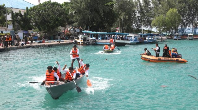 adu cepat perahu dayung