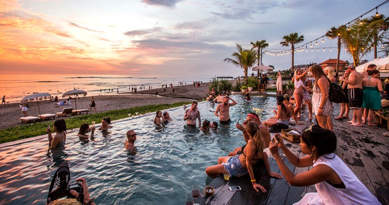 Arus pelancong asing