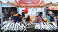 Festival Bandeng Festival Bandeng Rawa Belong