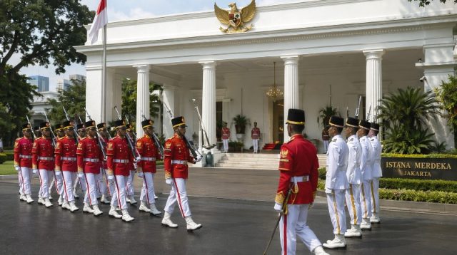 Atraksi Pergantian Pasukan