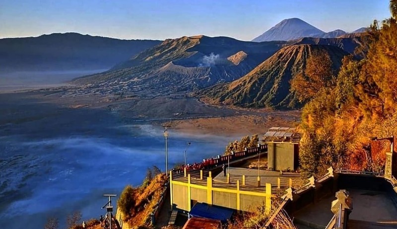 Amphitheater Seruni Point