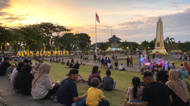 Alun-alun Wates