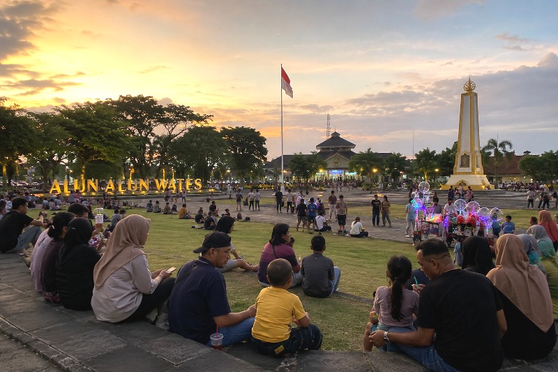 Alun-alun Wates