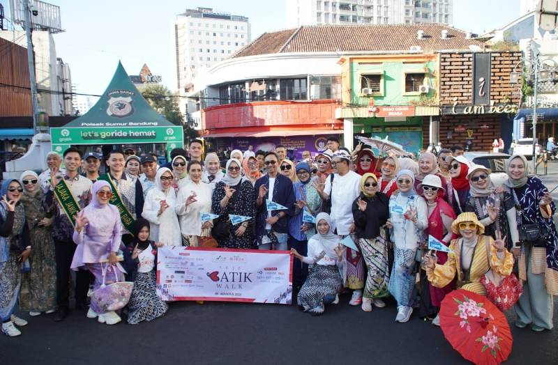 Batik Walk